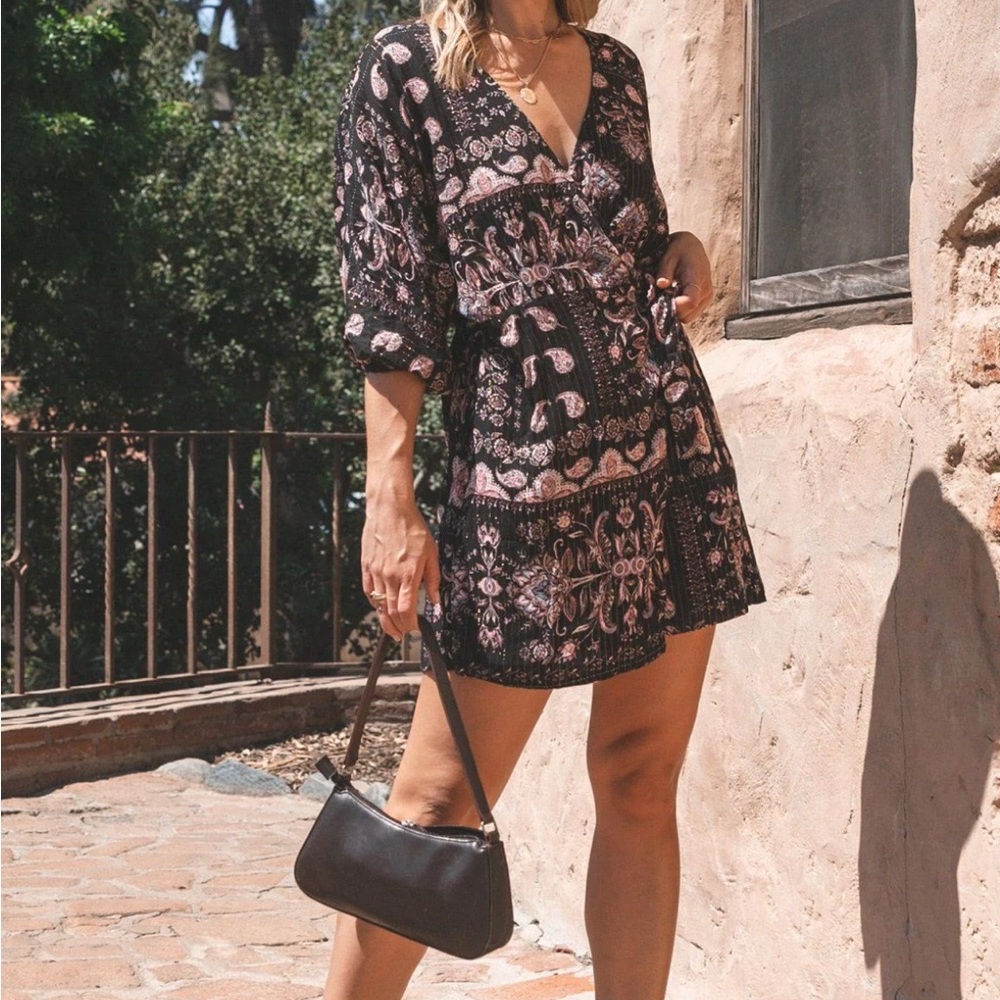 Elegant Black and Pink Patterned Dress